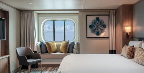 cabin cruise