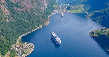 Cruise banner